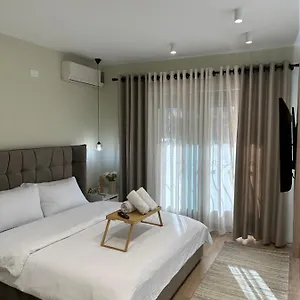 Appartamento 4seasonsgea , New Modern In, Tirana
