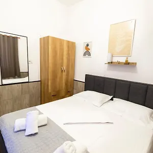Appartamento Tiny Cute Near The Center - 5 Min Walk, Tirana
