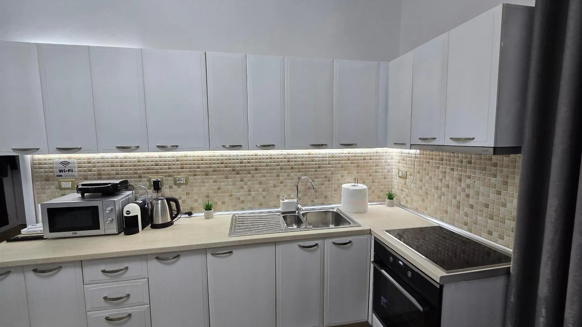 Ideal Home Shkodër 아파트